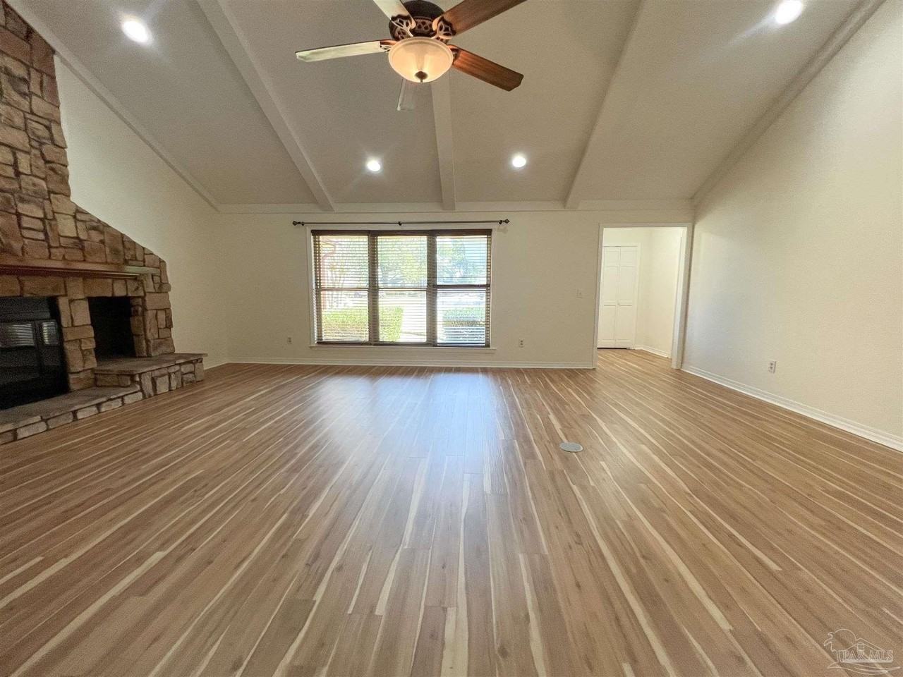 2505 Semoran Dr - Photo 4 of 43