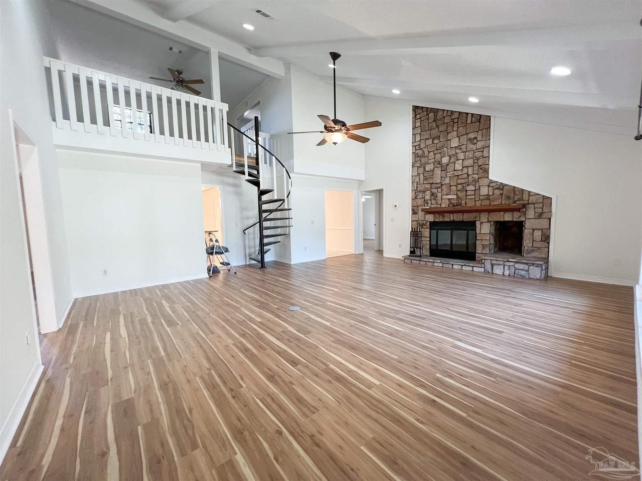 2505 Semoran Dr - Photo 5 of 43