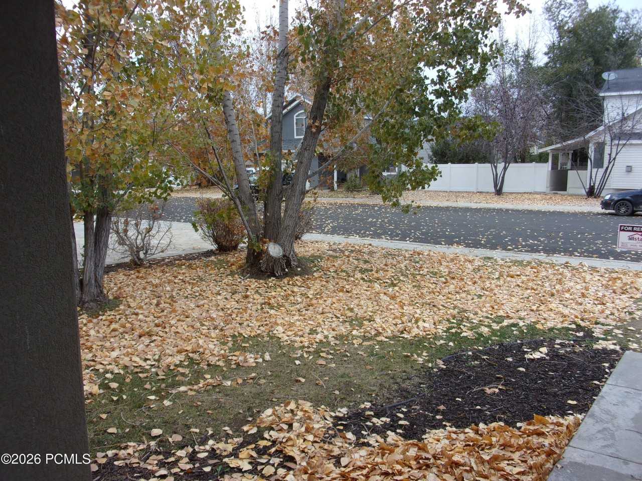 88 E Rainbow Way - Photo 3 of 42