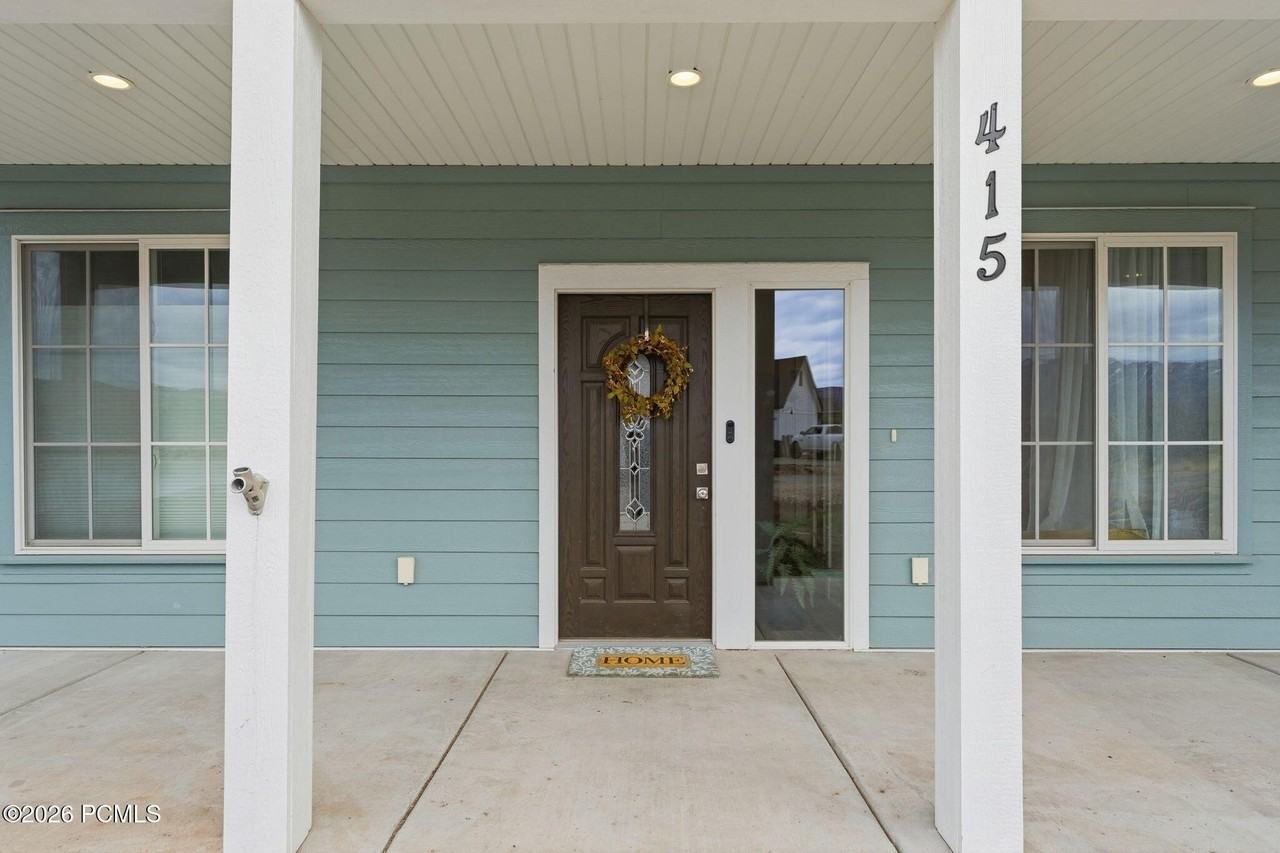 415 Earl St - Photo 7 of 50