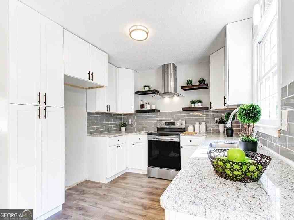 5046 Nebo Rd - Photo 7 of 19