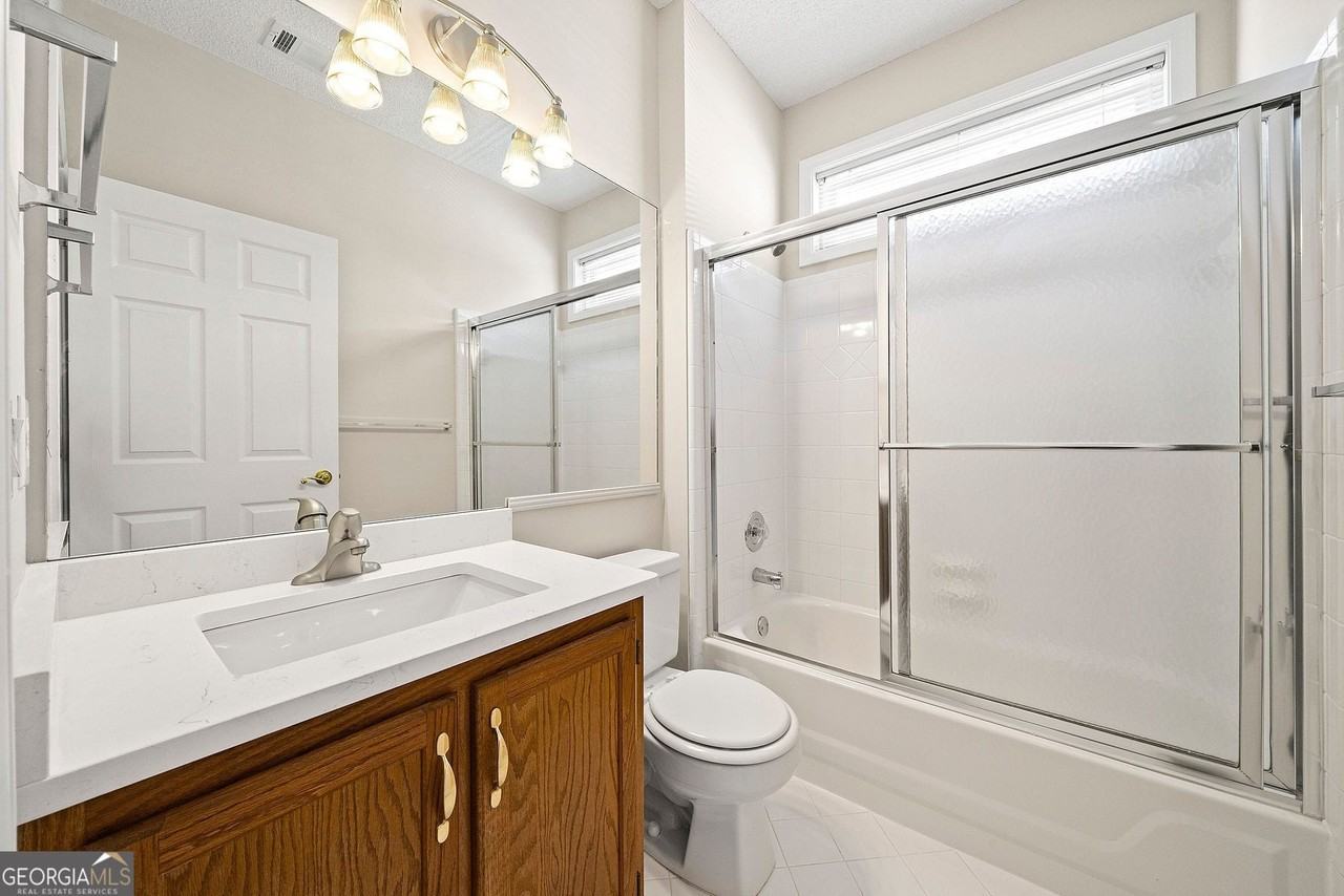 1221 Pinehurst Dr - Photo 5 of 27