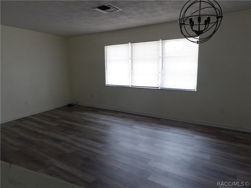 2085 W Argus Pl - Photo 4 of 8