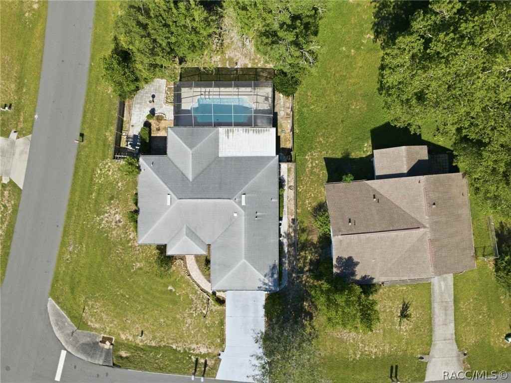 3632 N Honeylocust Dr - Photo 3 of 29