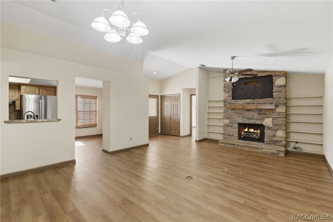 3632 N Honeylocust Dr - Photo 5 of 29