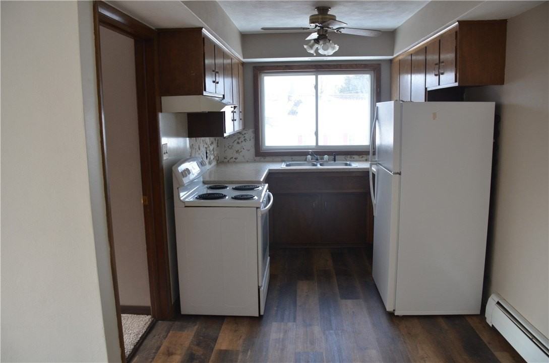 1410 4th Ave #A - Photo 3 of 8