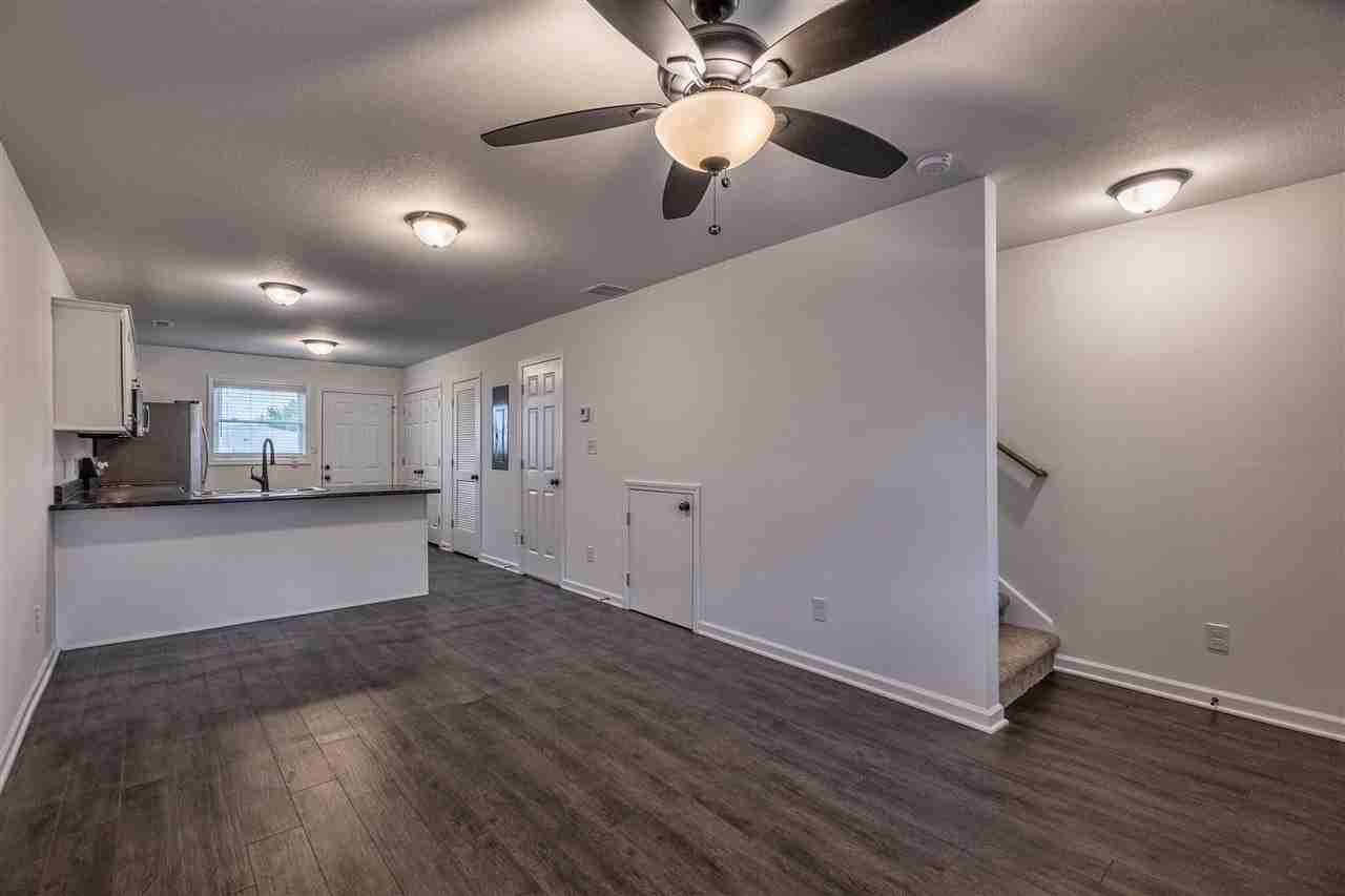 100 Commerce St - Photo 2 of 24