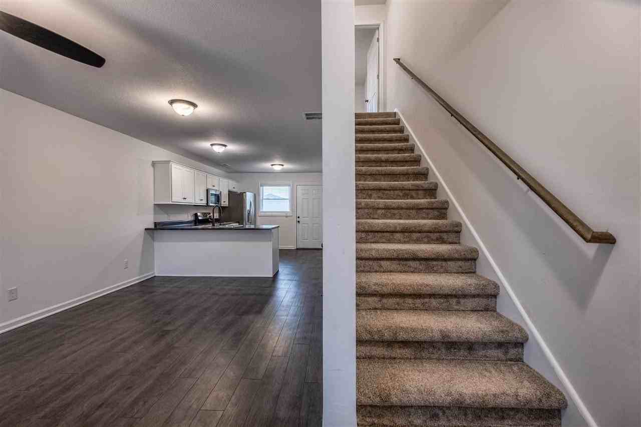 100 Commerce St - Photo 3 of 24
