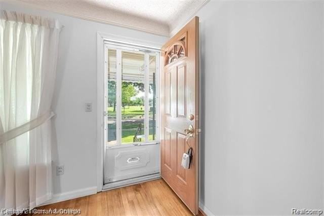 18535 Audette St - Photo 3 of 22