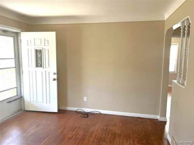 691 E Mapledale Ave - Photo 3 of 11