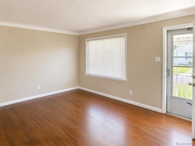 691 E Mapledale Ave - Photo 4 of 11