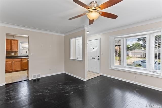 1653 London Ave - Photo 5 of 30
