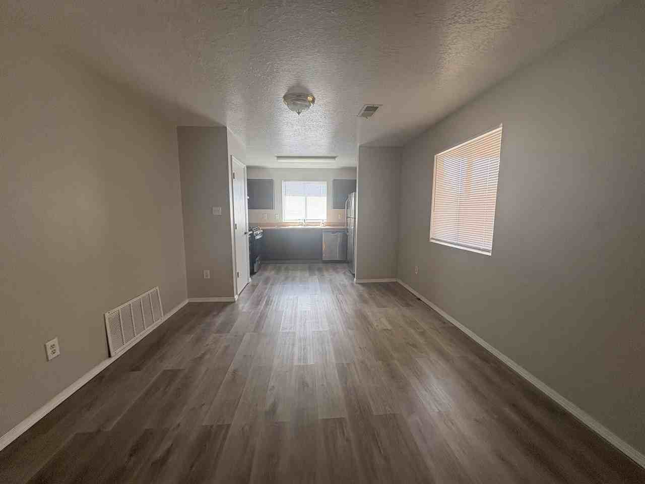 6215 Thais St Nw #1 - Photo 5 of 22