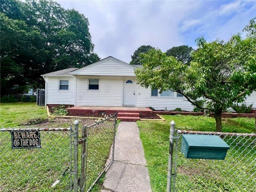 3305 Herbert St - Photo 2 of 21