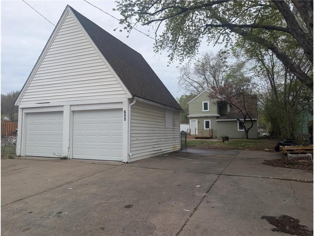 611 24th Unit 2 Avenue N - Photo 3 of 9