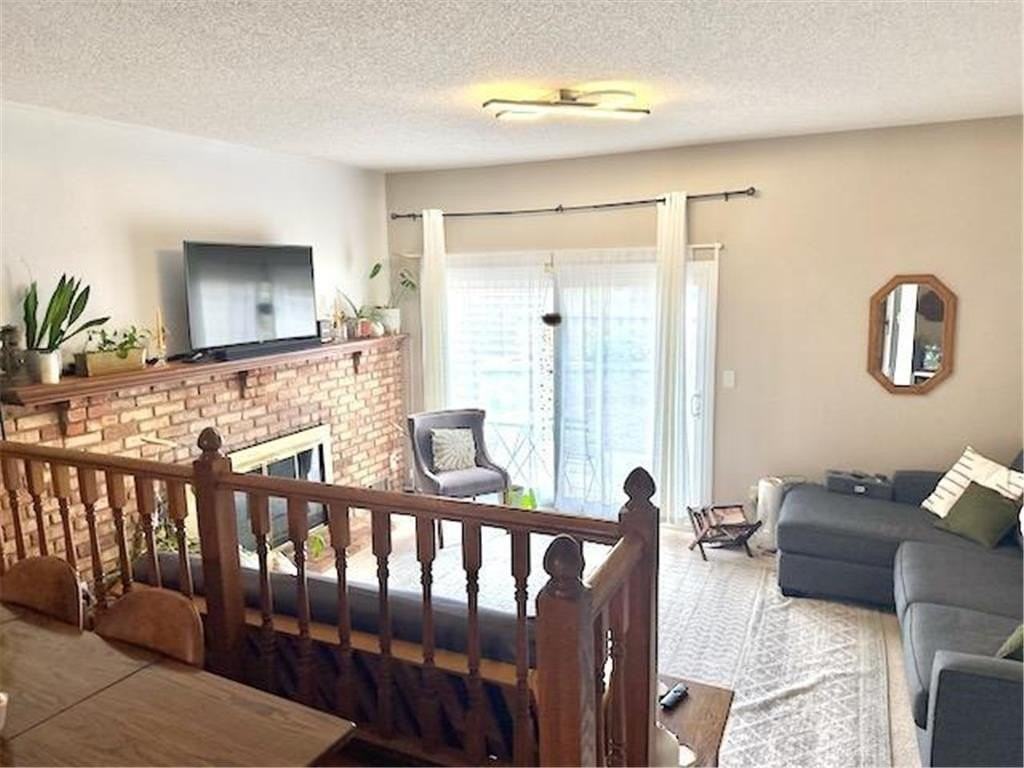 7305 W Franklin Ave - Photo 3 of 6