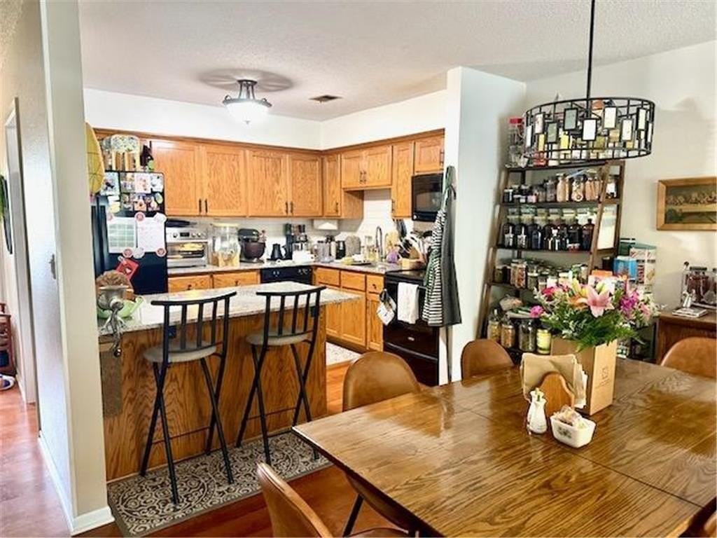 7305 W Franklin Ave - Photo 4 of 6