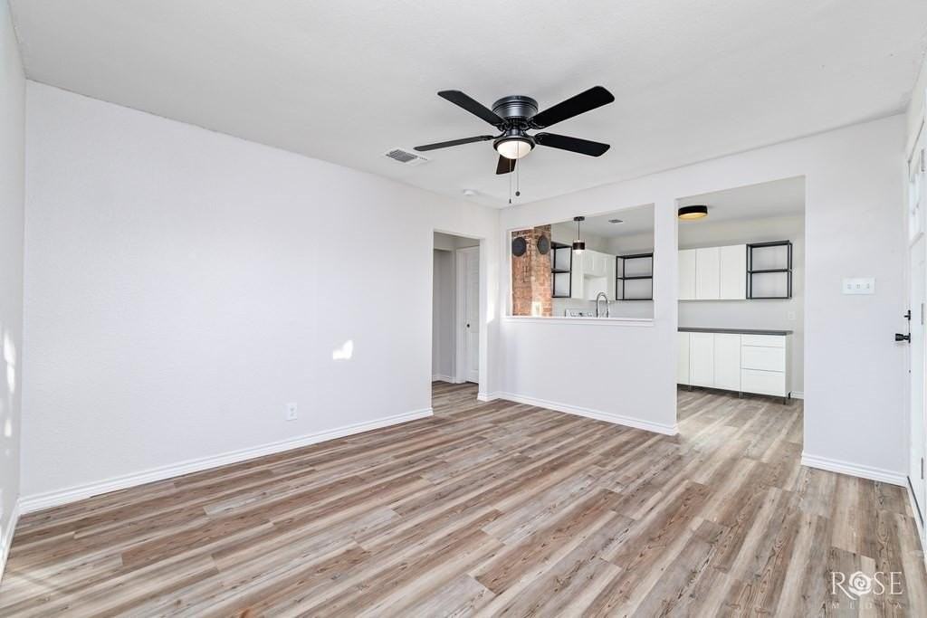 38 W 13th St - Photo 4 of 13