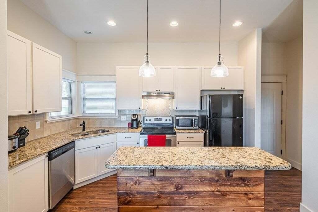 2509 Selman Dr - Photo 4 of 9