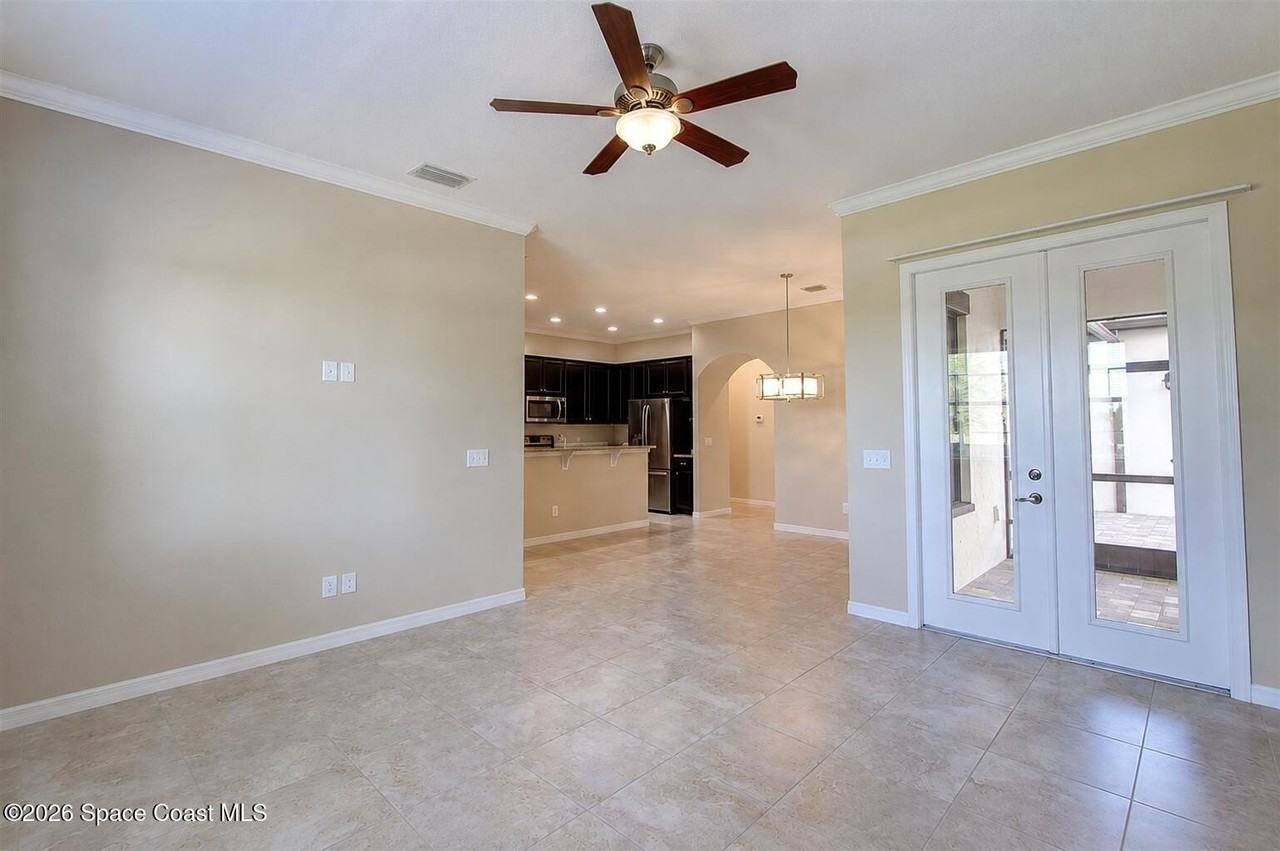 8810 Napolo Dr - Photo 4 of 47