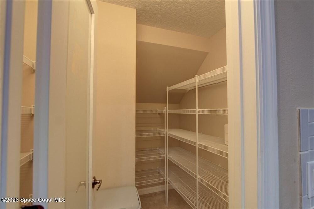 8810 Napolo Dr - Photo 7 of 47