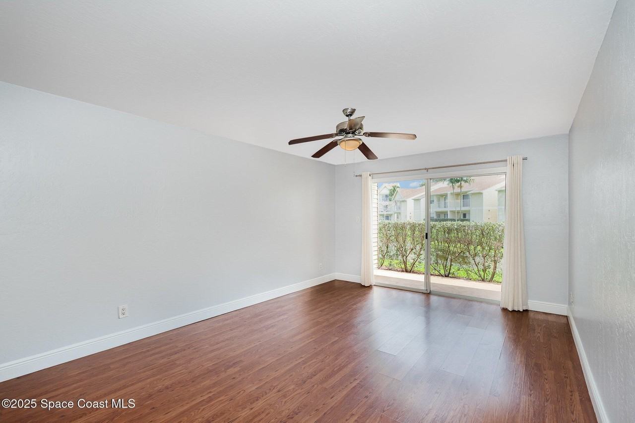 1850 Charlesmont Dr #126 - Photo 3 of 30