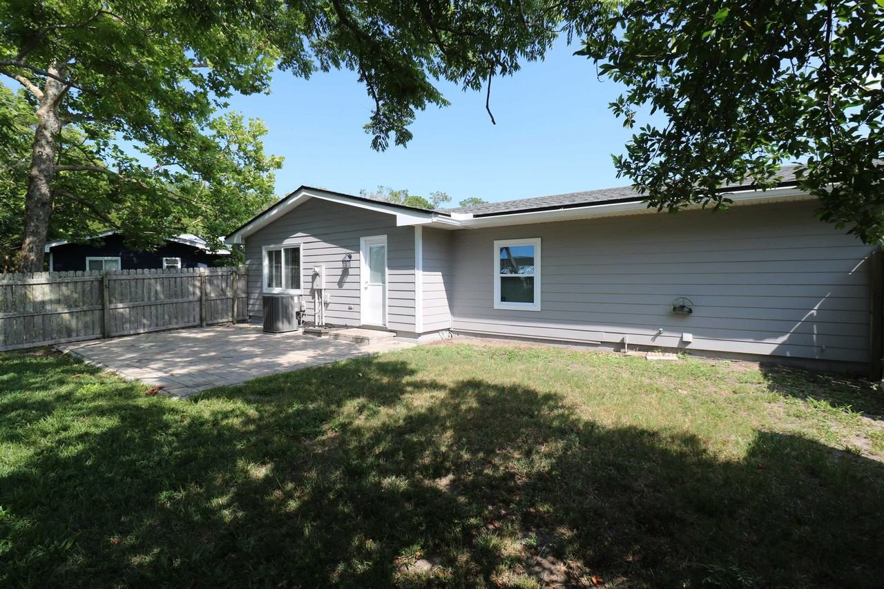 206 Phoenetia Dr - Photo 5 of 19