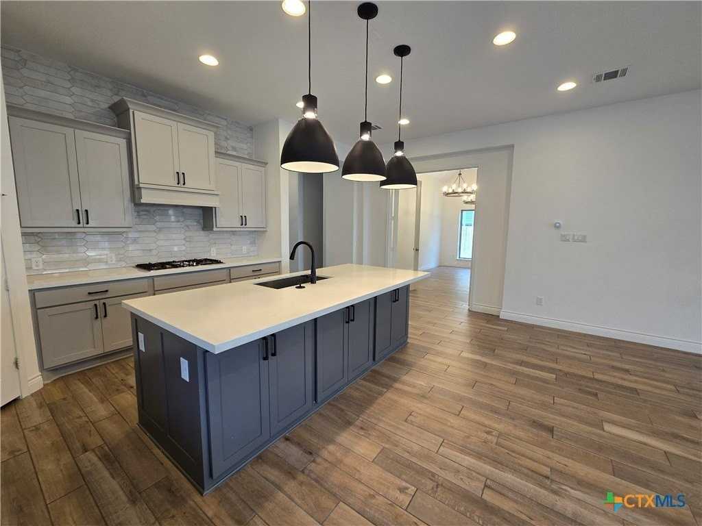 2216 Prado Dr - Photo 7 of 23