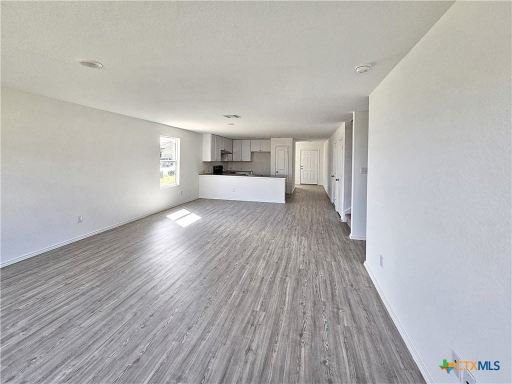 805 Riviera Ct - Photo 6 of 22