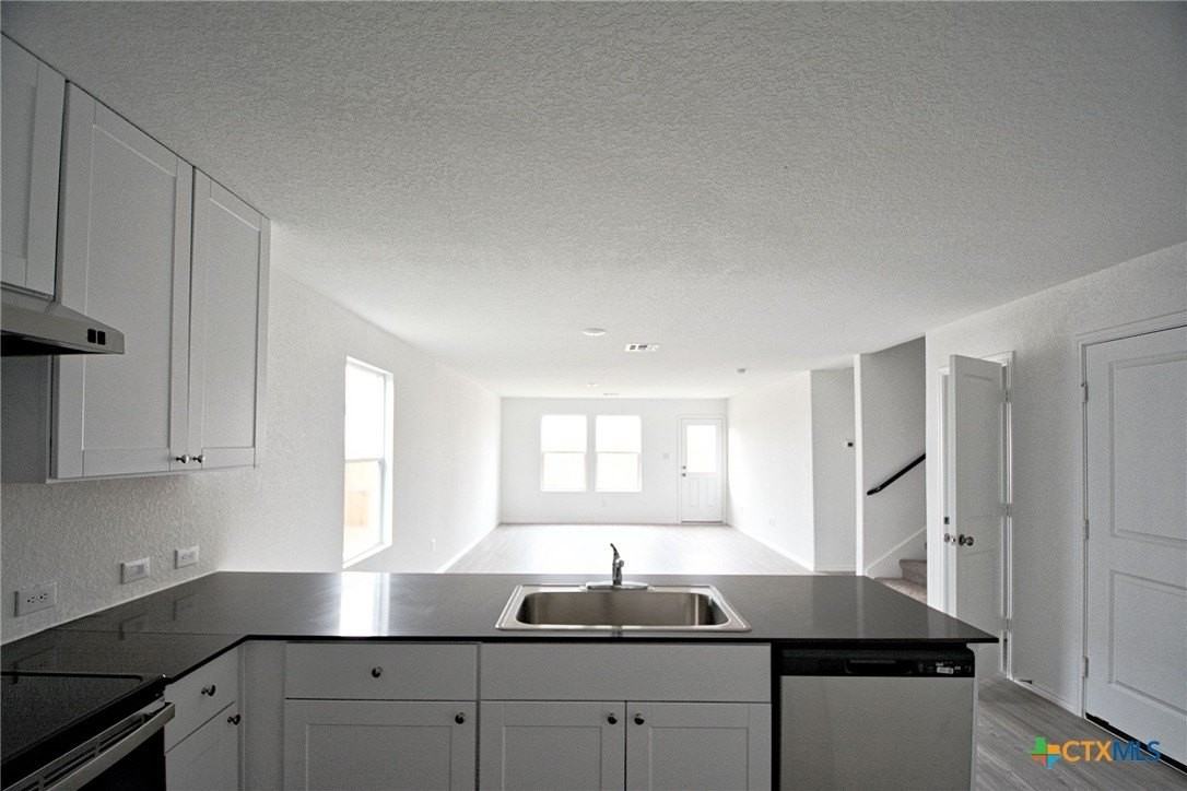 3812 Far Horizon - Photo 6 of 24