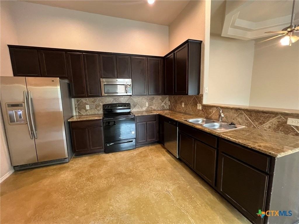 327 Oelkers Dr #B - Photo 5 of 12