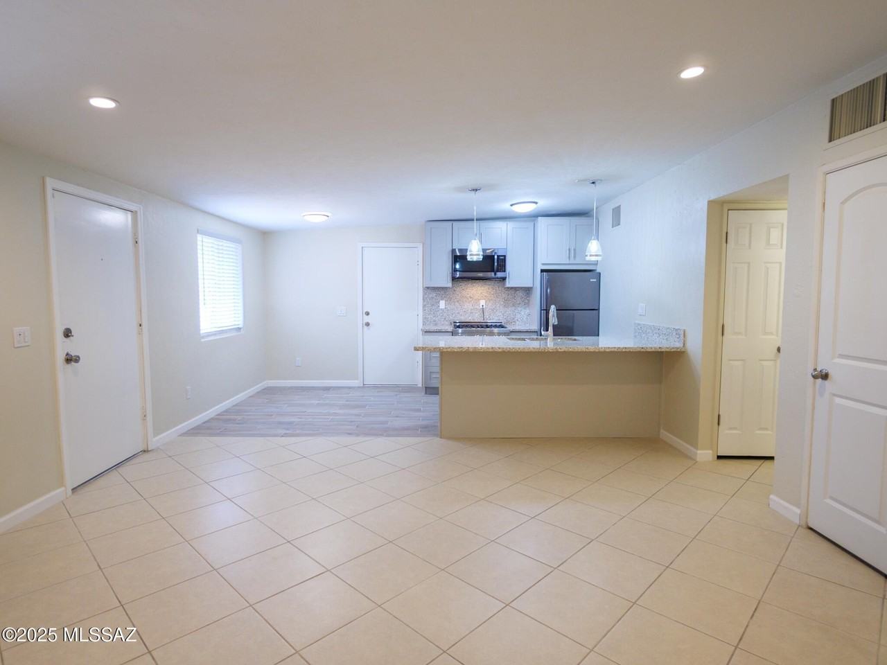 2355 E 17th St - Photo 4 of 21