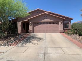 2514 E Petroglyph Ln - Photo 1 of 1