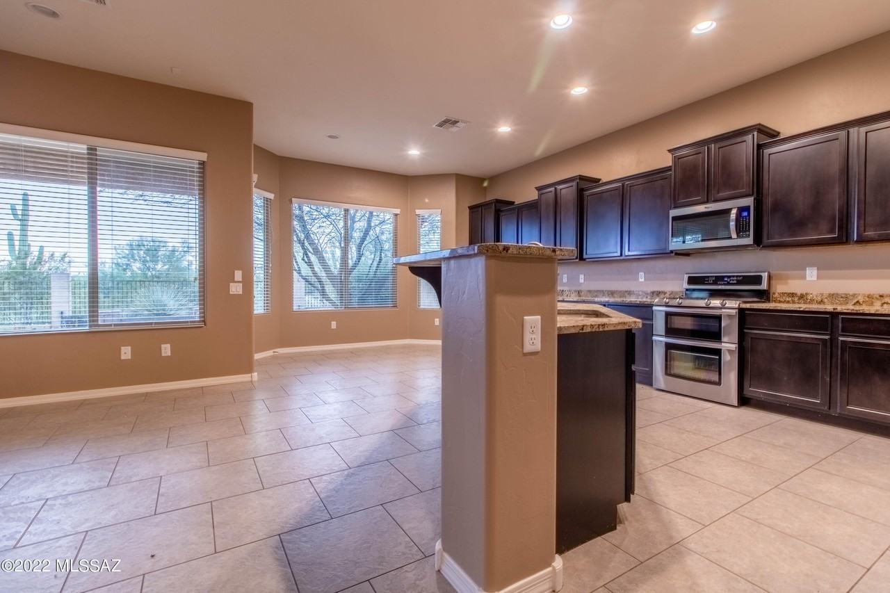 12565 N Golden Mirror Dr - Photo 5 of 21
