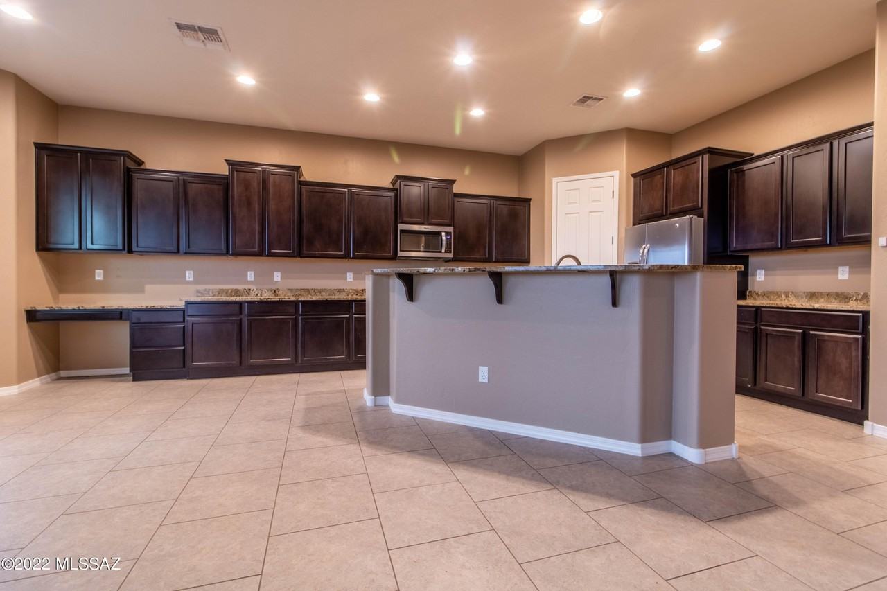 12565 N Golden Mirror Dr - Photo 6 of 21