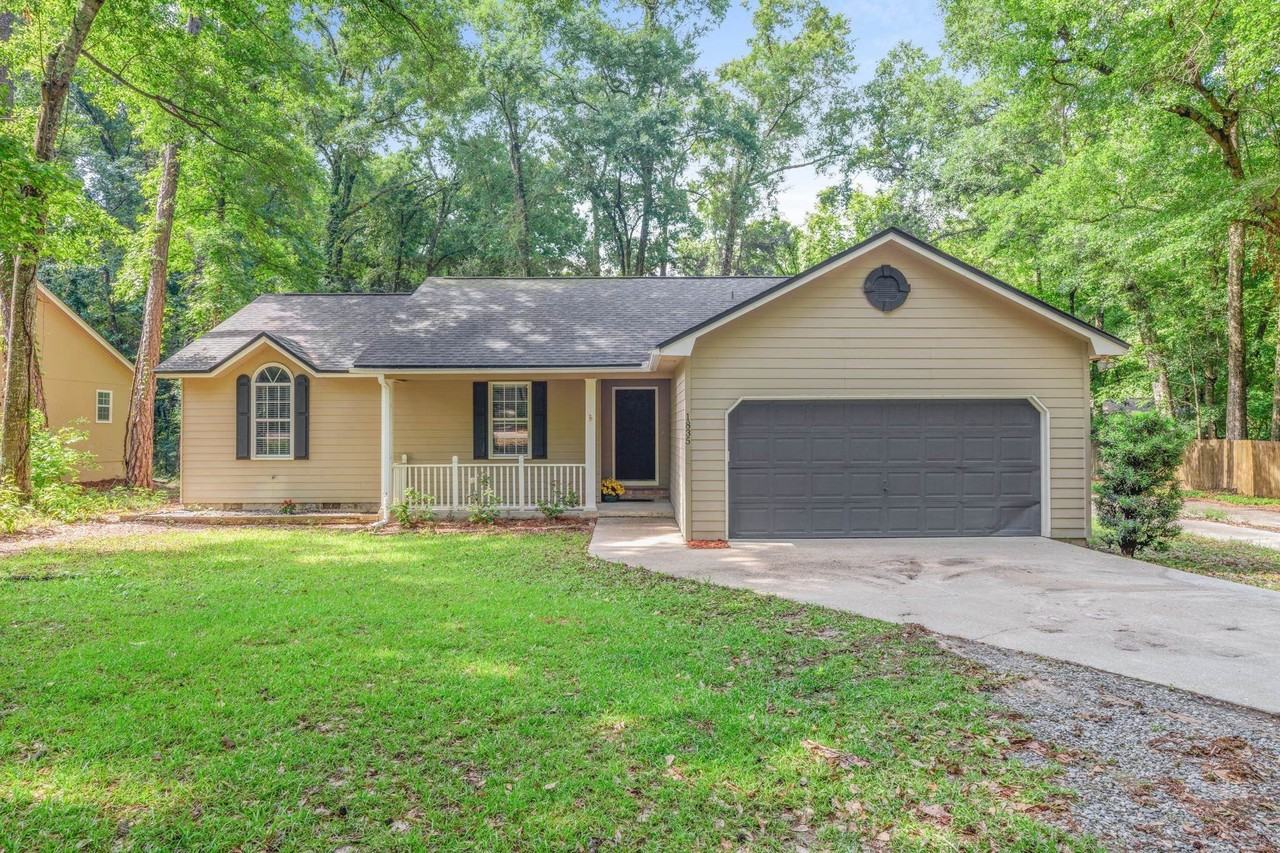 1835 Folkstone Rd - Photo 3 of 37