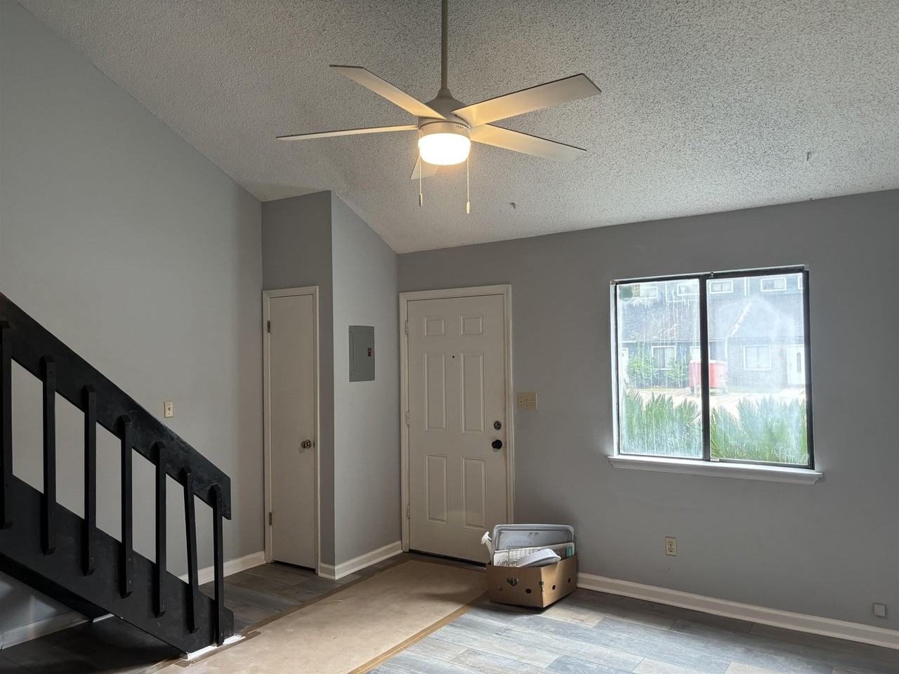2331 Sandpiper St - Photo 4 of 23