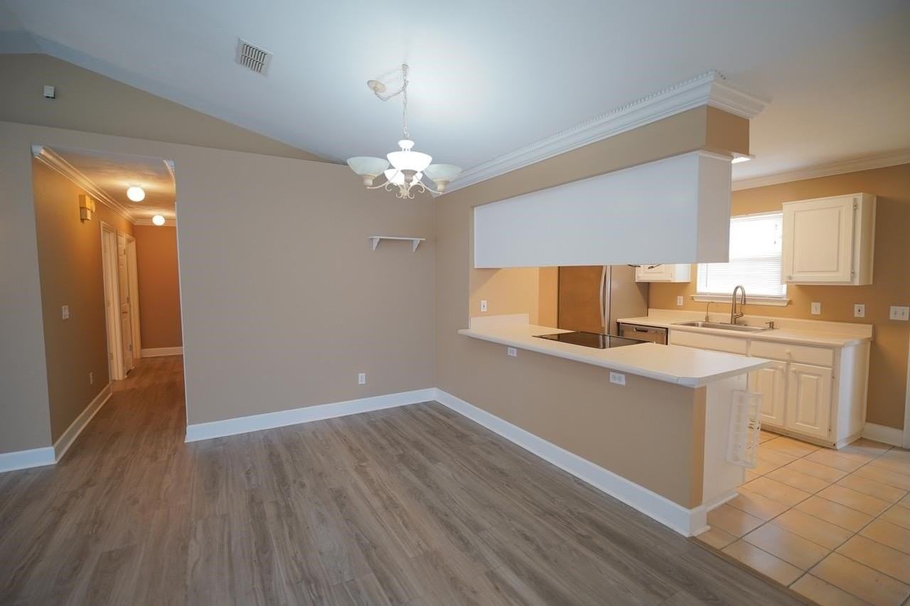 2029 Ascot Way - Photo 7 of 30