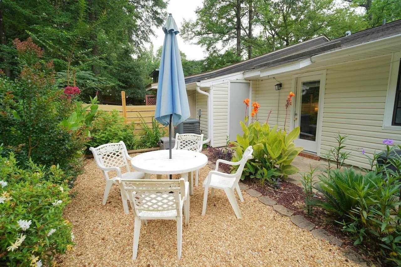 129 Whetherbine Way W - Photo 3 of 31
