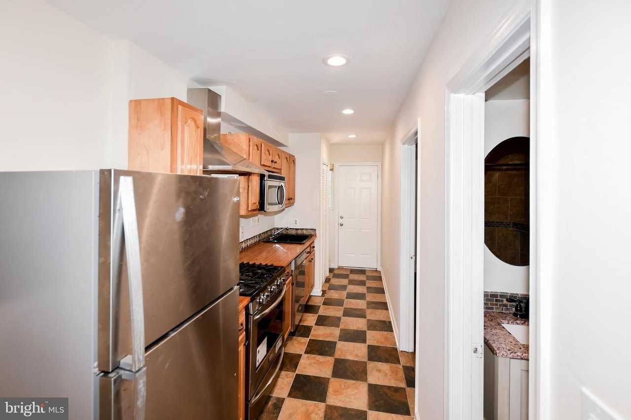 1729 Gales Pl Ne - Photo 6 of 13