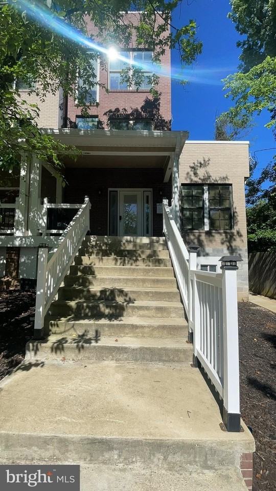 2730 22nd St Ne #2 - Photo 3 of 3