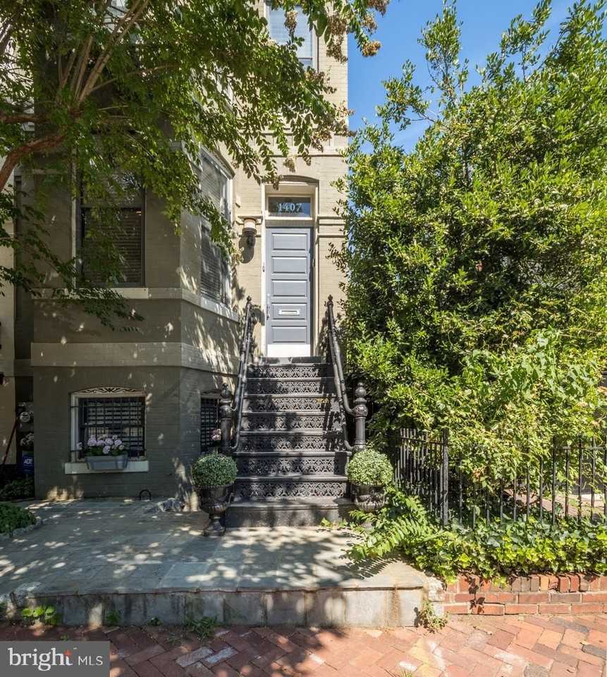 1407 33rd St Nw - Photo 2 of 17