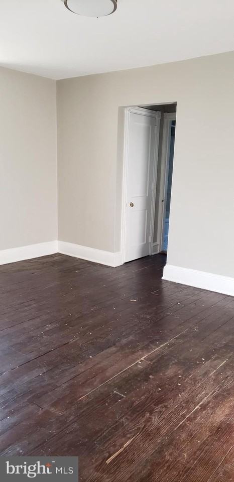2118 N Washington St #3 - Photo 5 of 9