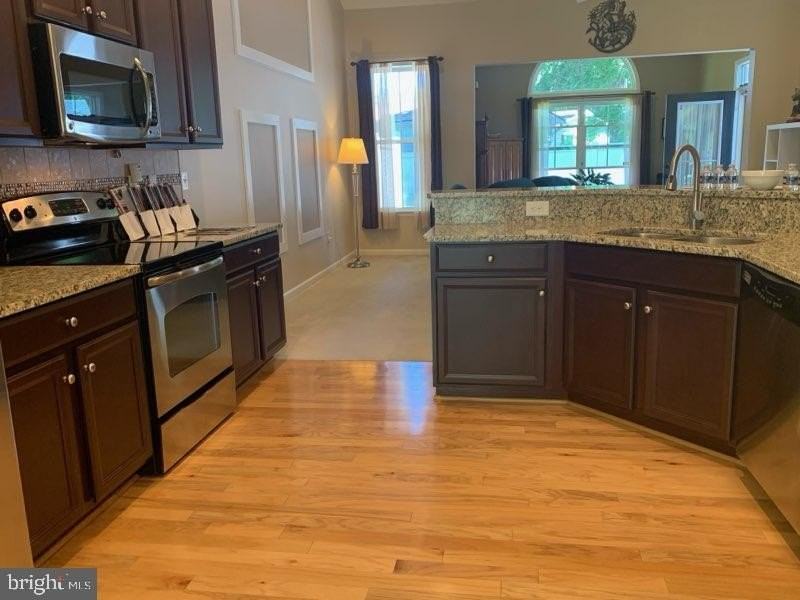37099 Fairway Dr - Photo 7 of 25