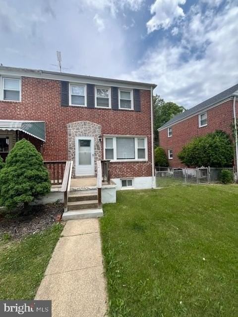 1646 Wadsworth Way - Photo 2 of 19