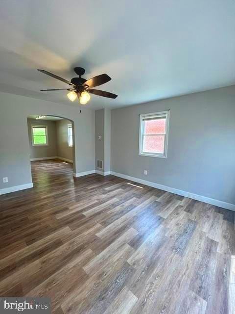 1646 Wadsworth Way - Photo 3 of 19