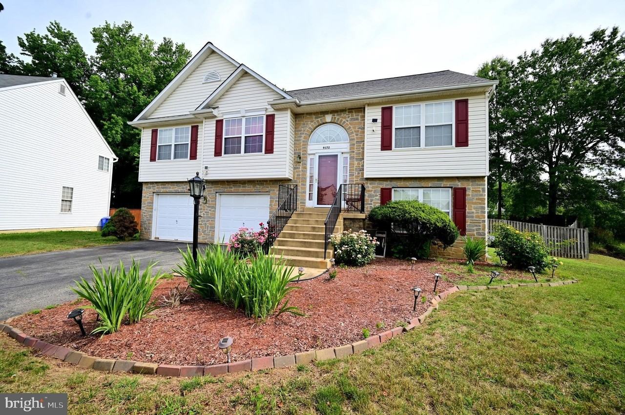 9172 Granite Ct - Photo 4 of 50