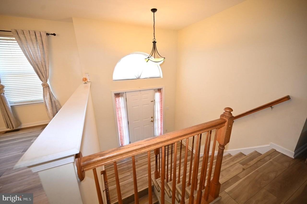 9172 Granite Ct - Photo 6 of 50