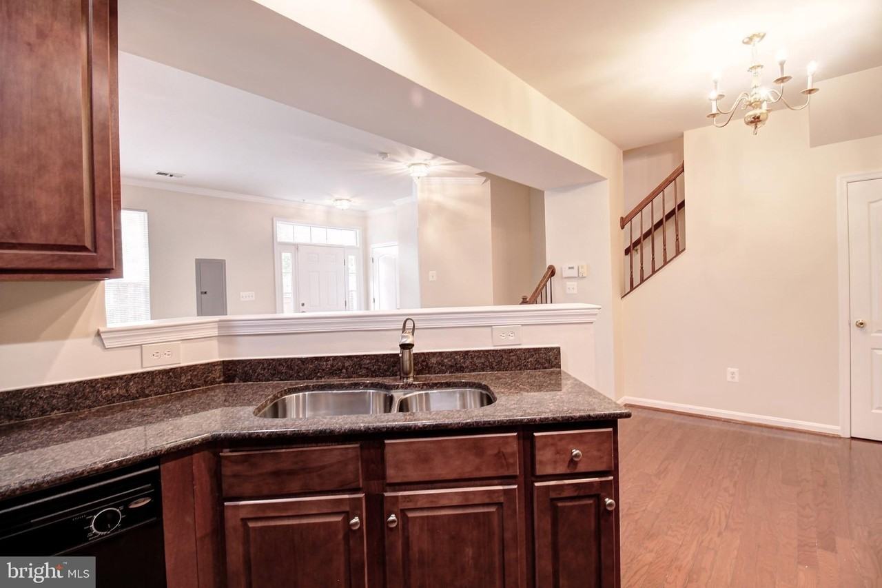 111 Twin Eagle Ct - Photo 3 of 19