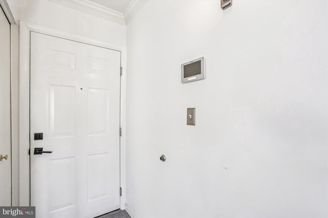 921 Prospect St #5 - Photo 3 of 29